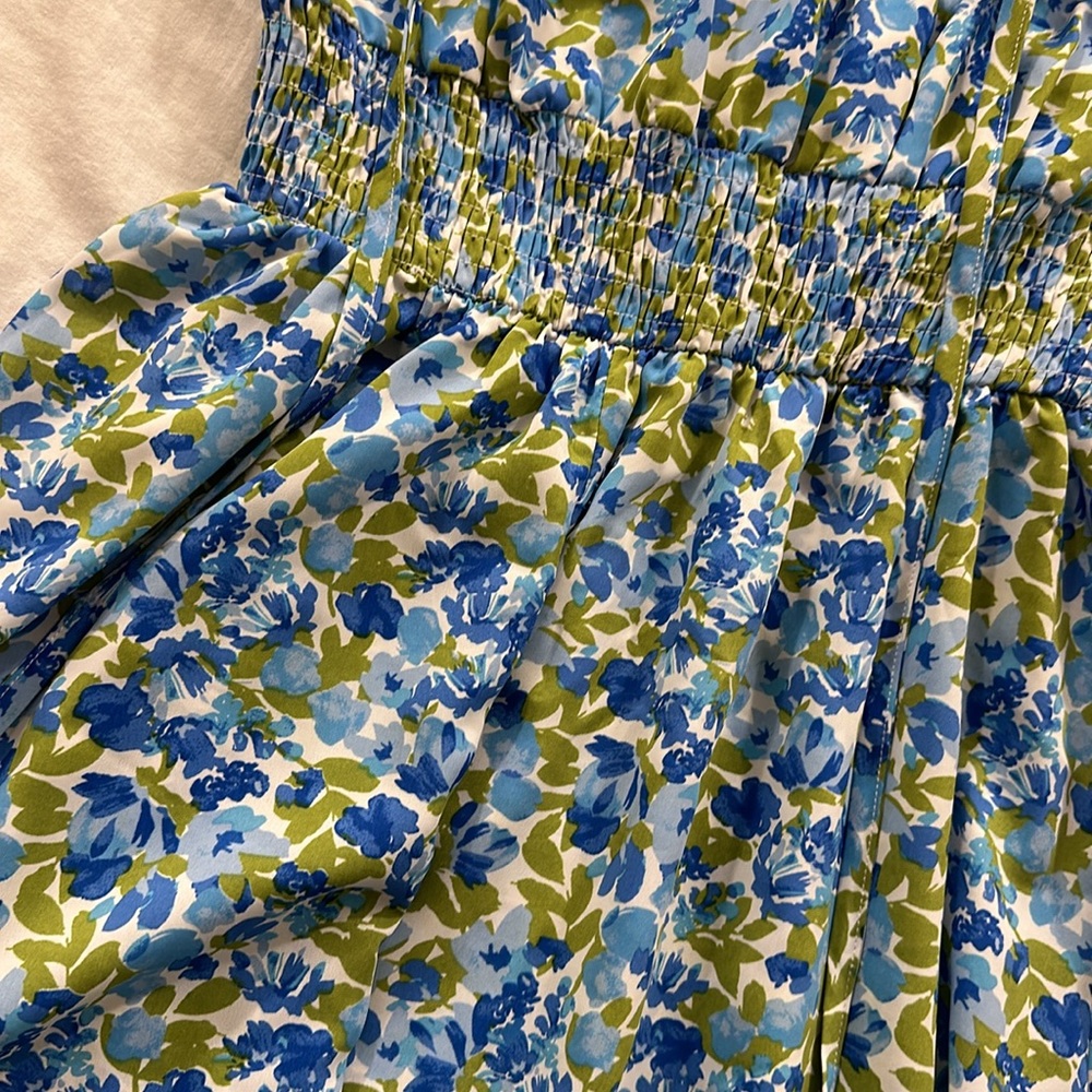 Dress - Picture 2 of 3